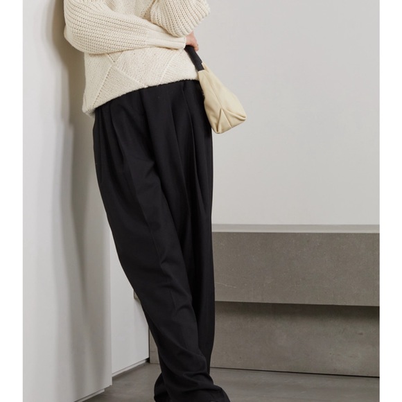 NWT cotton sweater - Picture 2 of 7